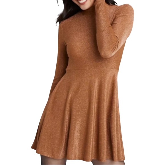 wild fable Dresses & Skirts - Wild Fable Gold Long Sleeve Shimmery Dress NWOT